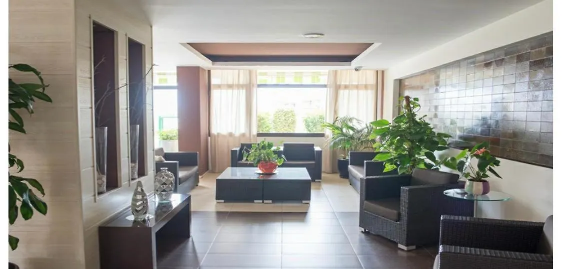 Апартаменты Apartamento Capocabana Las Americas Плая-де-лас-Америкас